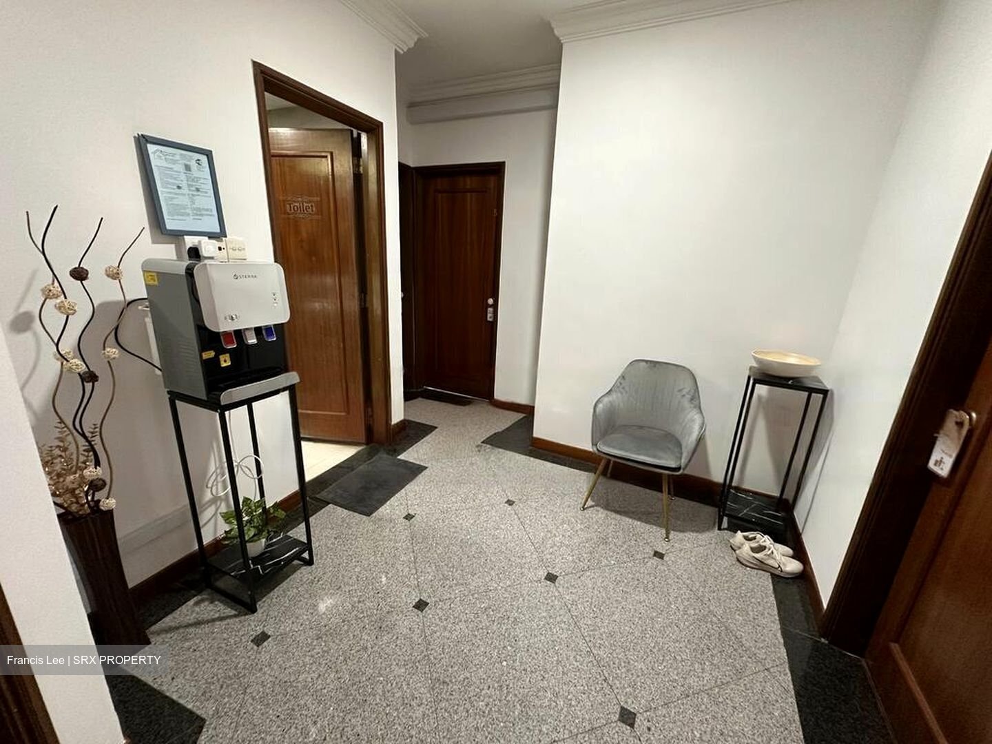 Gold Coast Condo (D5), Condominium #456326581